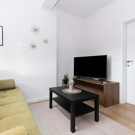 Apartman Plantak, Novo, Wi-fi, Terasa, Parking *